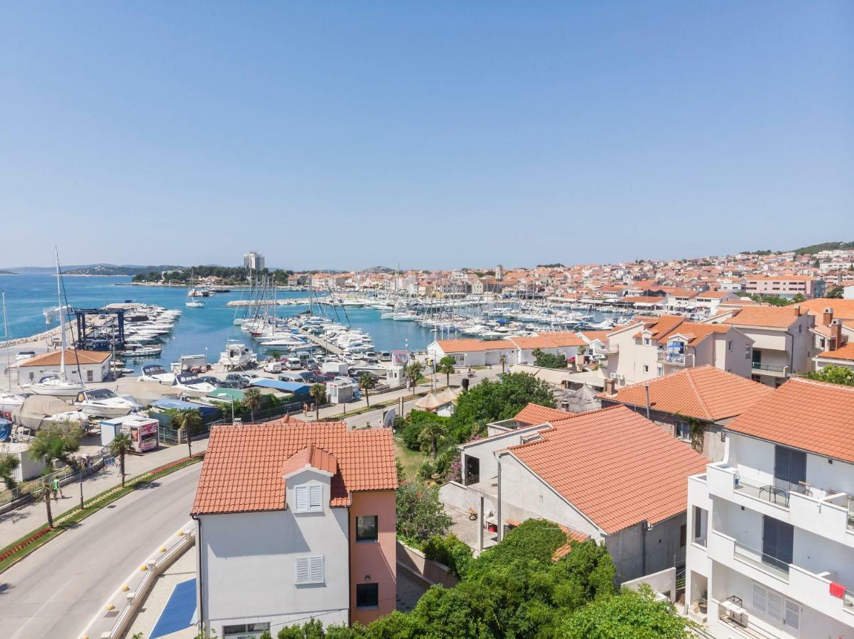 Apartment And Rooms Artina Vodice Exterior foto